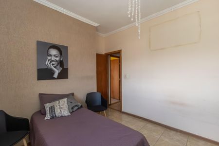 Casa à venda com 295m², 4 quartos e 2 vagasQuarto 4