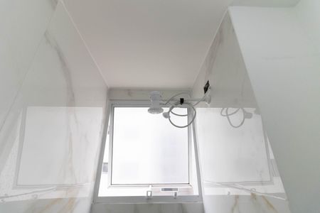 Apartamento para alugar com 48m², 2 quartos e sem vaga Apartamento para alugar com 48m², 2 quartos e sem vagaBanheiro