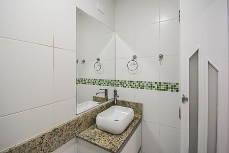 Apartamento à venda com 64m², 2 quartos e 2 vagasBanheiro