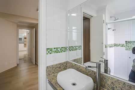 Apartamento à venda com 64m², 2 quartos e 2 vagasBanheiro da Suíte