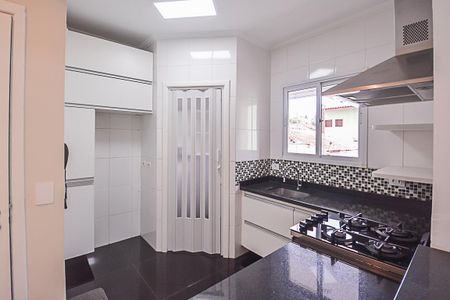 Apartamento à venda com 64m², 2 quartos e 2 vagasCozinha