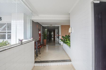 Apartamento à venda com 64m², 2 quartos e 2 vagasHall de entrada