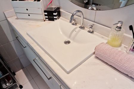 Casa de condomínio à venda com 900m², 6 quartos e 8 vagasBanheiro da Suíte 3