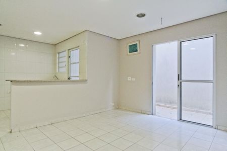 Casa de condomínio à venda com 900m², 6 quartos e 8 vagasCasa de hóspedes