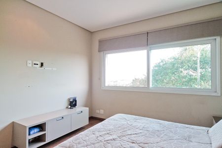 Casa de condomínio à venda com 900m², 6 quartos e 8 vagasSuíte 4