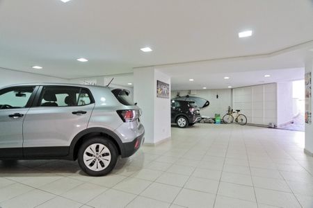 Casa de condomínio à venda com 900m², 6 quartos e 8 vagasGaragem