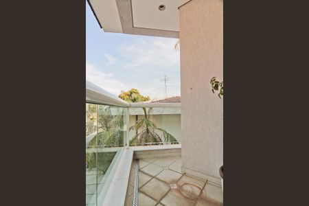 Casa de condomínio à venda com 900m², 6 quartos e 8 vagasVaranda