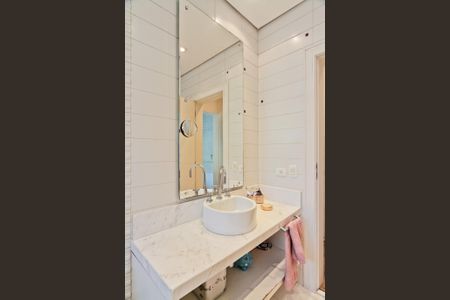 Casa de condomínio à venda com 900m², 6 quartos e 8 vagasBanheiro da Suíte 2