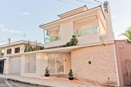 Casa de condomínio à venda com 900m², 6 quartos e 8 vagasFachada