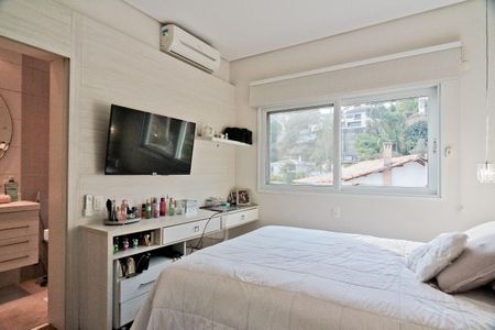 Casa de condomínio à venda com 900m², 6 quartos e 8 vagasSuíte 3