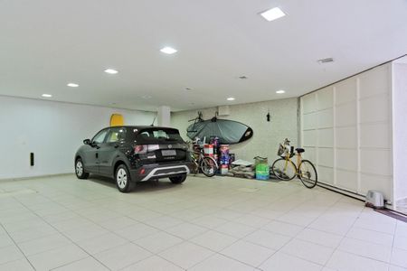 Casa de condomínio à venda com 900m², 6 quartos e 8 vagasGaragem