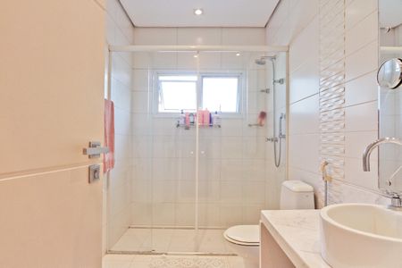 Casa de condomínio à venda com 900m², 6 quartos e 8 vagasBanheiro da Suíte 2