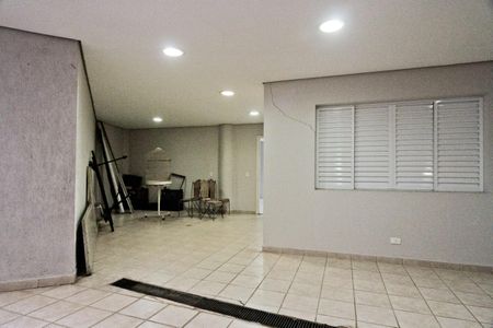 Casa de condomínio à venda com 900m², 6 quartos e 8 vagasCasa de hóspedes - Área externa