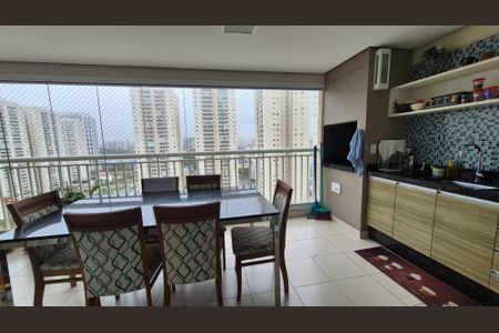 Apartamento à venda com 156m², 3 quartos e 3 vagas Apartamento à venda com 156m², 3 quartos e 3 vagasVaranda