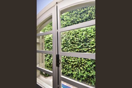 Casa à venda com 420m², 3 quartos e 3 vagasVista da Suíte 1