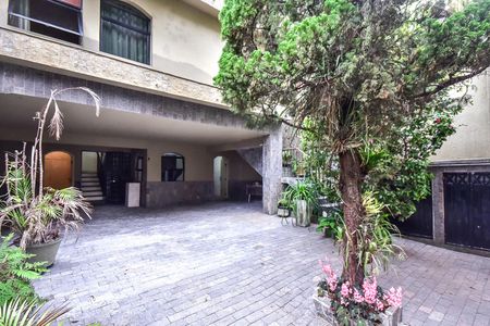 Casa à venda com 420m², 3 quartos e 3 vagasGaragem