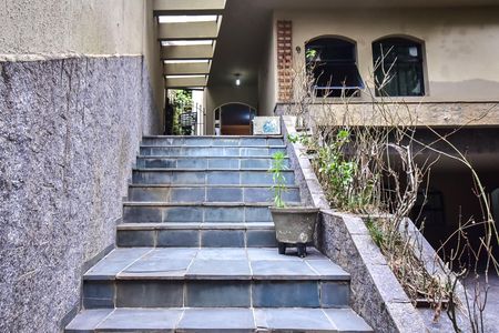 Casa à venda com 420m², 3 quartos e 3 vagasEntrada