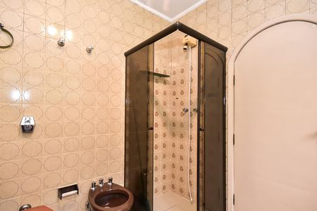 Casa à venda com 420m², 3 quartos e 3 vagasBanheiro da Suíte 1