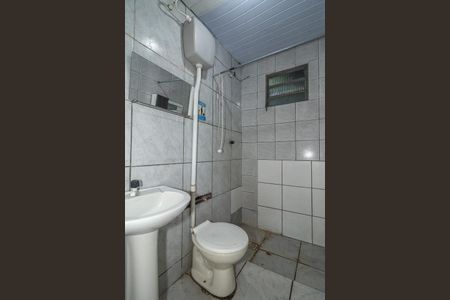 Banheiro de casa para alugar com 1 quarto, 27m² em Farrapos, Porto Alegre