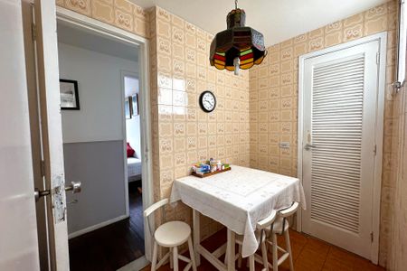 Apartamento à venda com 140m², 4 quartos e 2 vagasCozinha