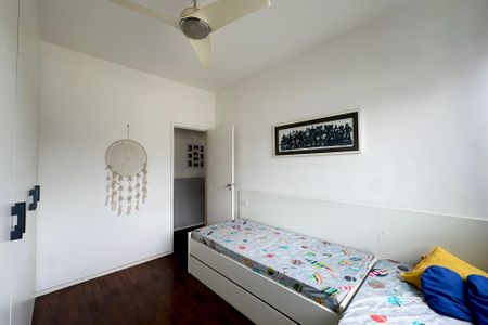 Apartamento à venda com 140m², 4 quartos e 2 vagasQuarto 3