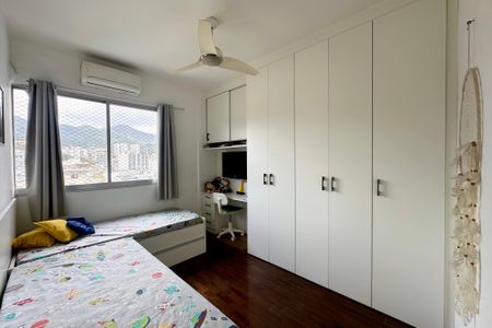 Apartamento à venda com 140m², 4 quartos e 2 vagasQuarto 3