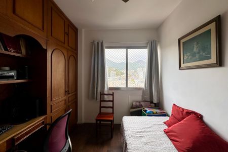 Apartamento à venda com 140m², 4 quartos e 2 vagasQuarto 2