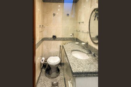 Apartamento à venda com 80m², 3 quartos e 2 vagasBanheiro