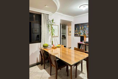 Sala de apartamento à venda com 3 quartos, 80m² em Funcionários, Belo Horizonte