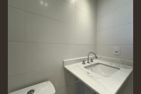 Apartamento à venda com 158m², 3 quartos e 3 vagasBanheiro da Suíte 1