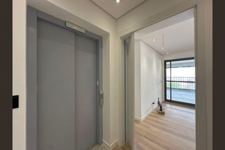 Apartamento à venda com 158m², 3 quartos e 3 vagasEntrada