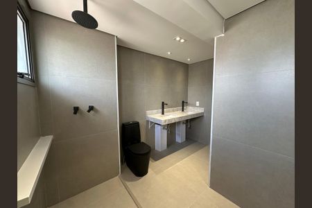 Apartamento à venda com 158m², 3 quartos e 3 vagasBanheiro da Suíte 2