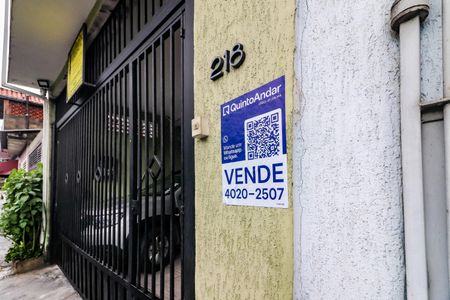 Casa para alugar com 180m², 4 quartos e 2 vagas Casa para alugar com 180m², 4 quartos e 2 vagasPlaquinha