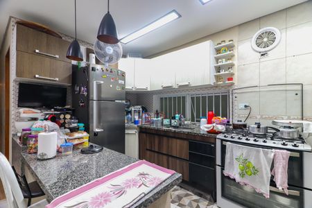 Casa para alugar com 180m², 4 quartos e 2 vagas Casa para alugar com 180m², 4 quartos e 2 vagasCozinha