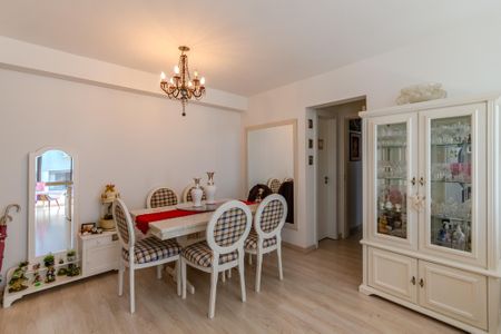 Sala de apartamento à venda com 3 quartos, 94m² em Jardim Isabel, Porto Alegre