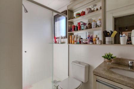 Apartamento à venda com 94m², 3 quartos e 2 vagasBanheiro da Suíte