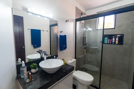 Casa à venda com 265m², 5 quartos e 2 vagas Casa à venda com 265m², 5 quartos e 2 vagasBanheiro Social