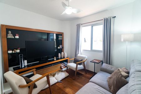 Casa à venda com 265m², 5 quartos e 2 vagas Casa à venda com 265m², 5 quartos e 2 vagasSala de TV