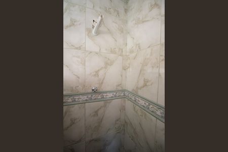 Casa para alugar com 60m², 2 quartos e 1 vaga Casa para alugar com 60m², 2 quartos e 1 vagaBanheiro