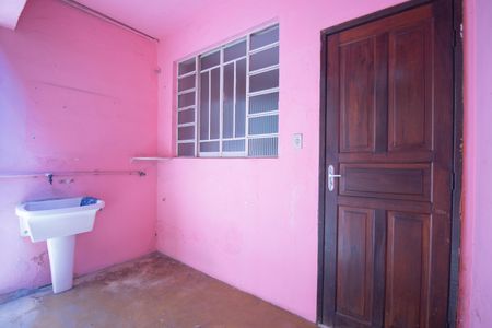 Casa para alugar com 60m², 2 quartos e 1 vaga Casa para alugar com 60m², 2 quartos e 1 vagaÁrea de Serviço