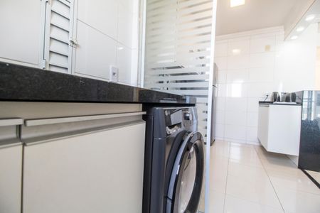 Apartamento para alugar com 74m², 2 quartos e 1 vagaÁrea de Serviço