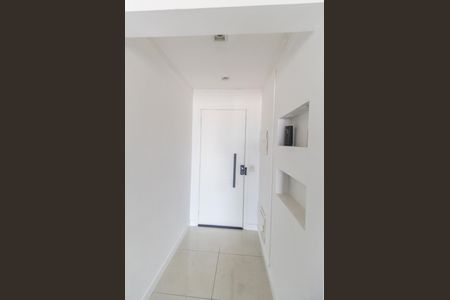 Sala - Entrada de apartamento à venda com 2 quartos, 74m² em Jardim Tupanci, Barueri