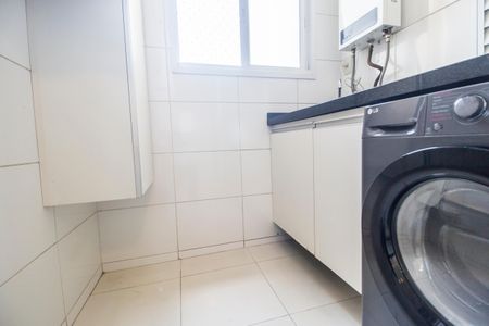 Apartamento para alugar com 74m², 2 quartos e 1 vagaÁrea de Serviço