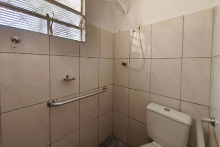 Casa à venda com 330m², 2 quartos e NaN vagas Casa à venda com 330m², 2 quartos e NaN vagasBanheiro