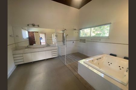 Casa de condomínio para alugar com 1290m², 6 quartos e 6 vagas