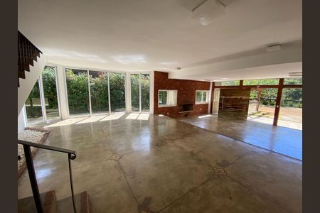 Casa de condomínio para alugar com 1290m², 6 quartos e 6 vagas