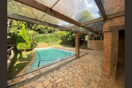 Casa de condomínio para alugar com 1290m², 6 quartos e 6 vagas