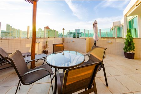 Apartamento à venda com 150m², 3 quartos e 3 vagasCobertura