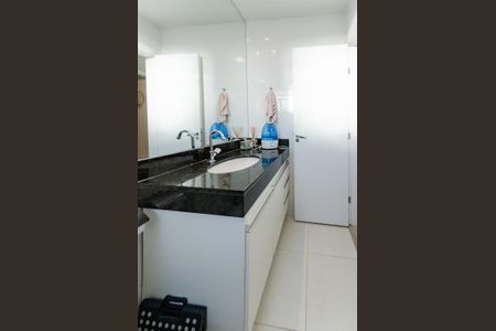 Apartamento à venda com 150m², 3 quartos e 3 vagasBanheiro social