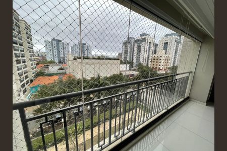 Apartamento à venda com 140m², 3 quartos e 2 vagas Apartamento à venda com 140m², 3 quartos e 2 vagasVaranda